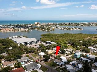 14470 Larboard Ln, Largo, FL 33774