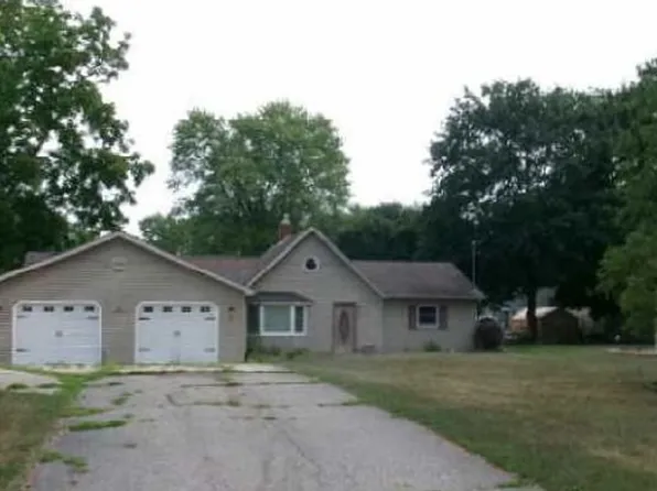 8346 Woolfit Ave, Mount Morris, MI 48458