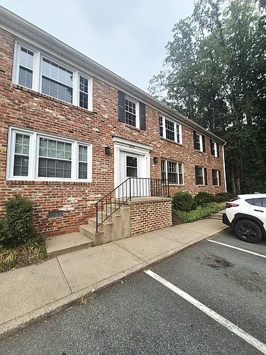 2404 Barracks Ct #1 Photo 1