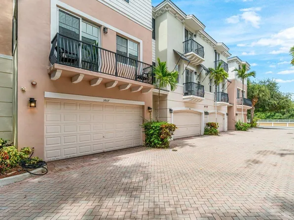 3805 NW 5th Terrace, Boca Raton, FL 33431