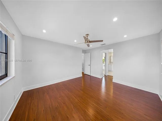 1538 Tamarind Ct — Photo 6