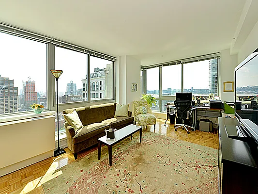 Rented by Cooper & Cooper Real Estate | media 1