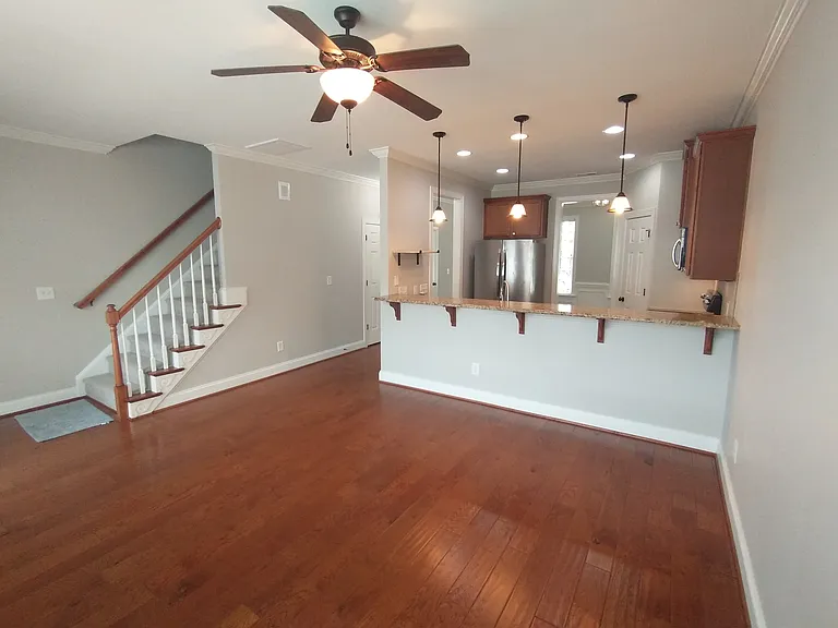 1022 Christopher Dr — Photo 6
