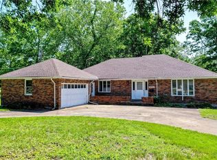 14121 S Haven Rd, Grandview, MO 64030