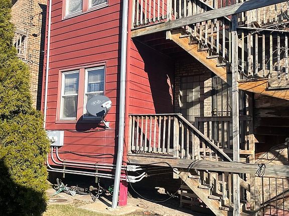 2nd image of 7824 S Ridgeland Ave