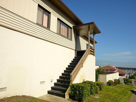 5th image of 706 Southgate Ave