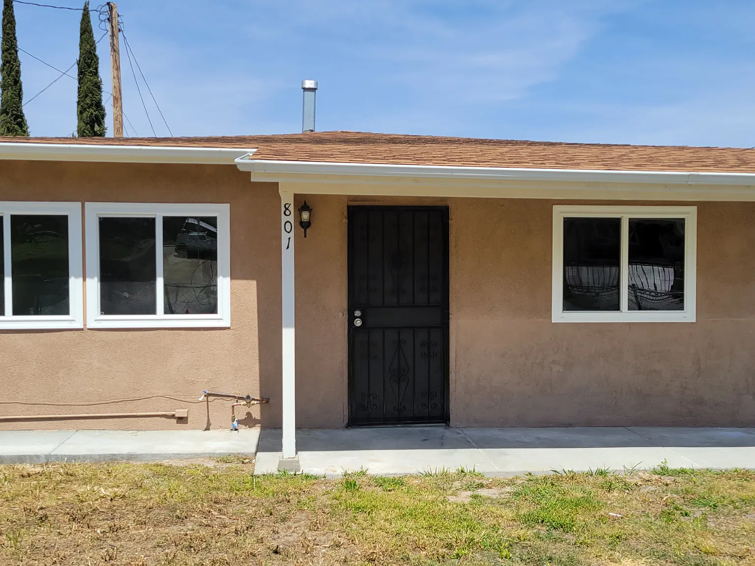 801 E Graves Ave — Photo 1