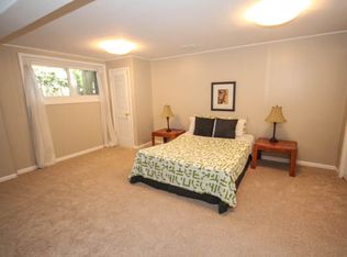 7 Schindler Ct, Silver Spring, MD 20903