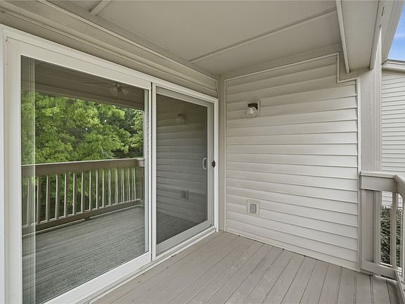 5th image of 4782 Bordeaux Ln #4782