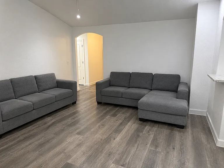 3029 Village Dr — Photo 4