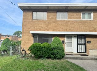 2540 W Jerome St APT D, Chicago, IL 60645
