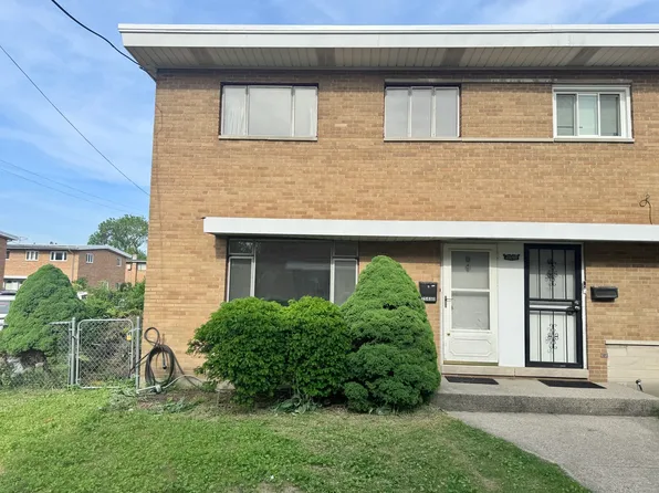 2540 W Jerome St APT D, Chicago, IL 60645