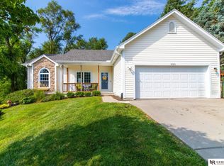 8120 N 37th St, Omaha, NE 68112