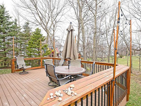 4th image of 626 Deer Trail Dr