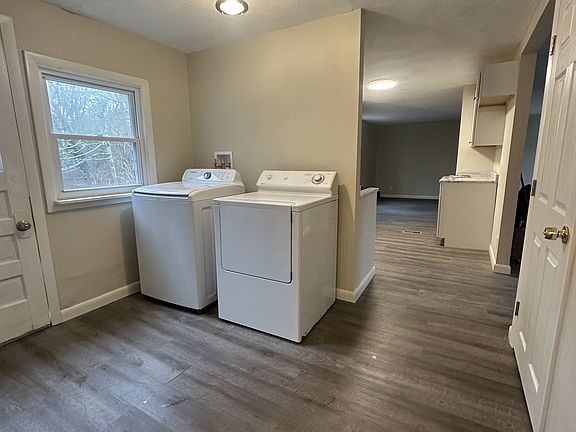 5th image of 696 Hixville Rd #1