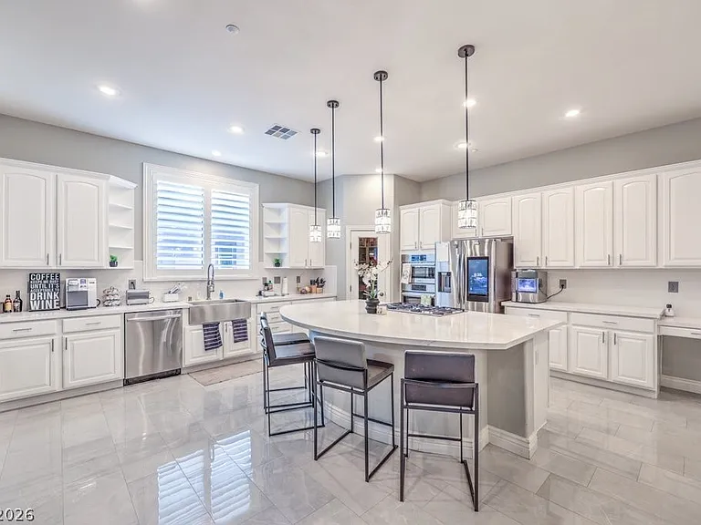 2849 Soaring Peak Ave — Photo 16