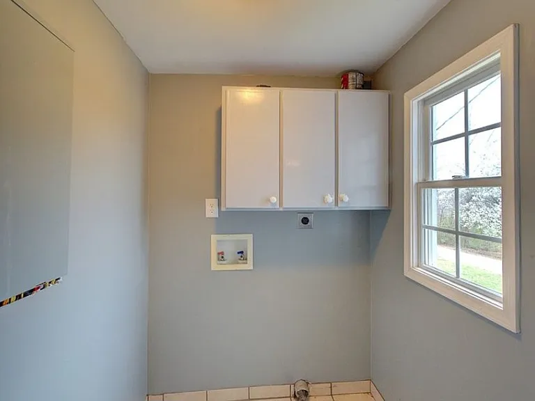 325 Rock Quarry Rd — Photo 15