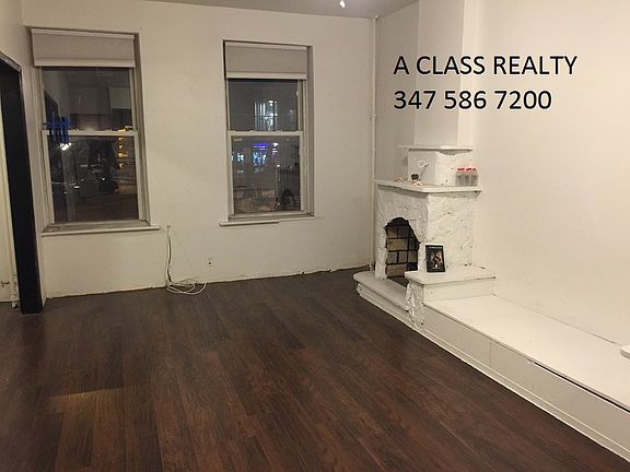 4th image of 2310 Jackson Ave