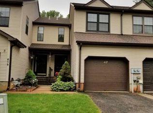 417 Oak Knoll Dr, Manalapan, NJ 07726