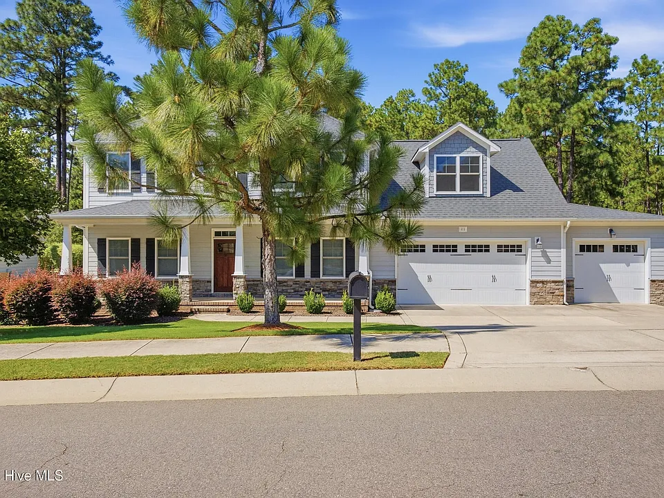 111 Broom Sedge Ln