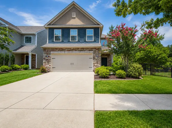 2037 Ice Lake Ct, Fort Mill, SC 29715
