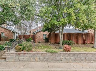 2567 Shady Ridge Dr, Bedford, TX 76021