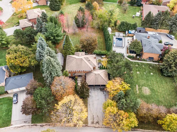 23 Hill Farm Rd, King, ON L0G 1N0