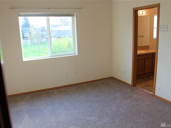 4th image of 6328 41st St NE
