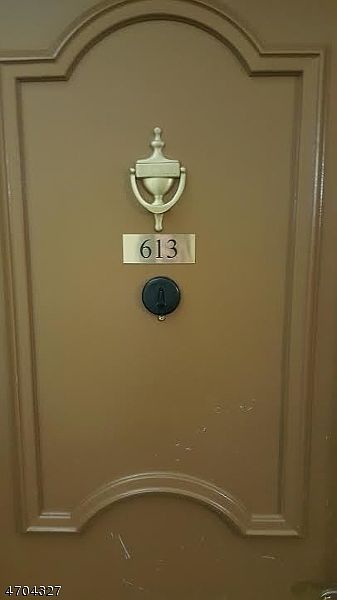 1st image of 613 Brittany Dr