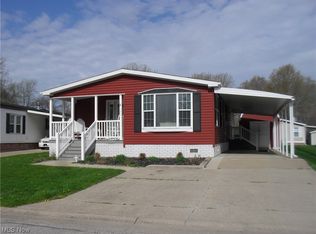 197 E St SW, Navarre, OH