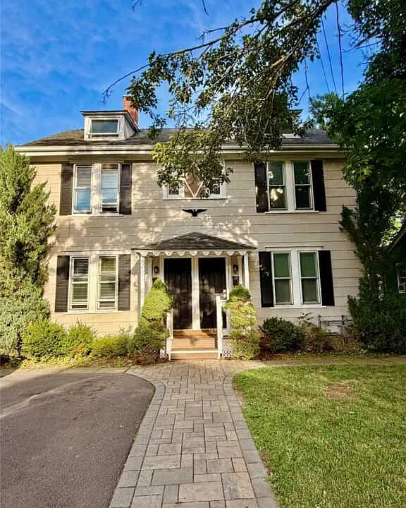 13-15 Cherry Ave #13