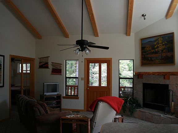 4th image of 610 Sugar Pine Dr