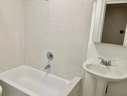 Rented by Living New York | media 13