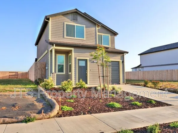38 Oak Manor Way, Sacramento, CA 95838