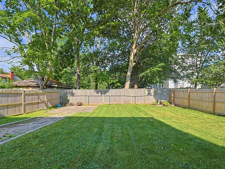 11 Hillcrest Ave #1 — Photo 12