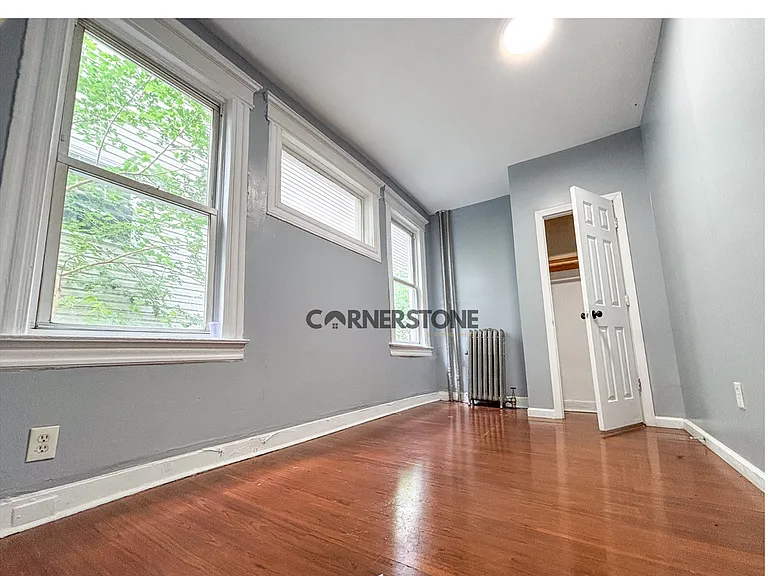 319 Irvine Turner Blvd — Photo 7