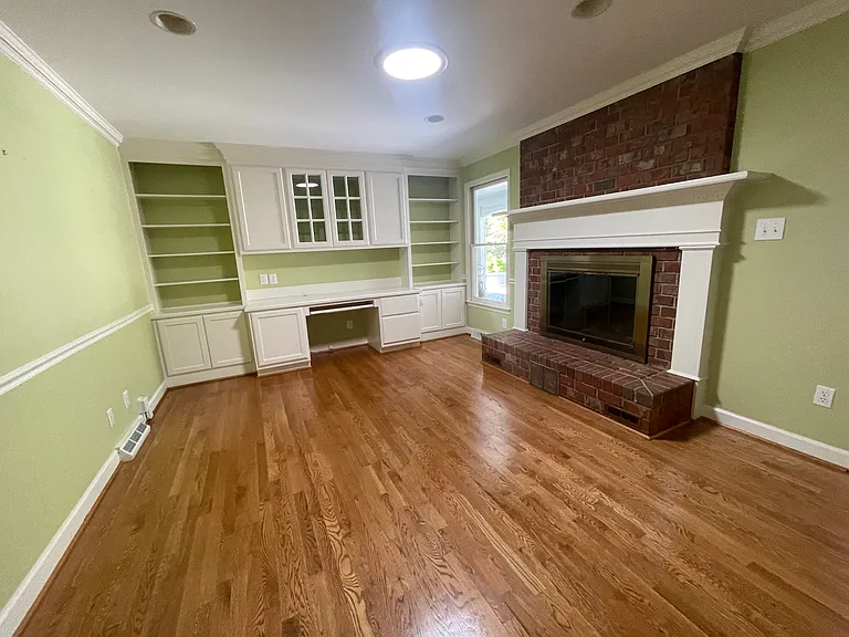 1905 Basset Trl — Photo 12