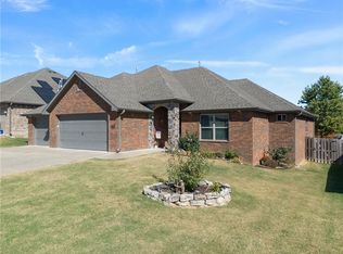 1225 Bradley St, Centerton, AR 72719