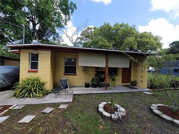 2nd image of 4020 E Idlewild Ave