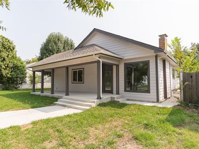 733 College St, Grand Prairie, TX, 75050