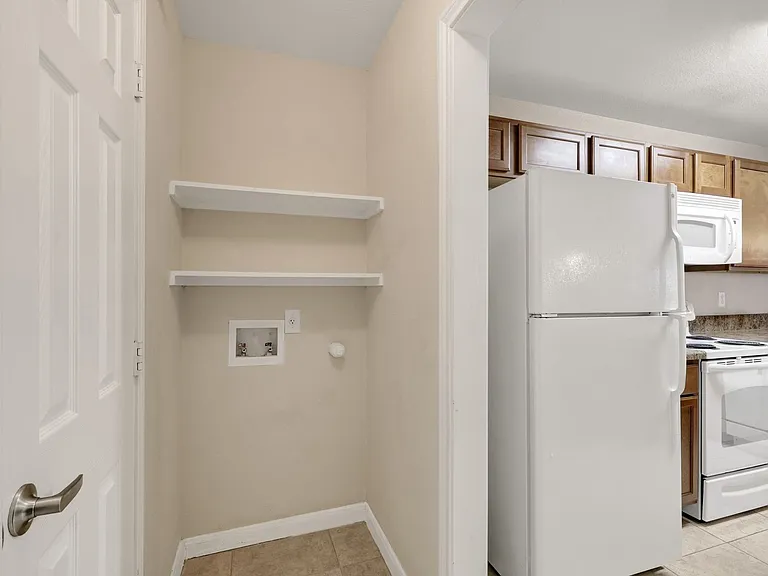 7323 Snowden Rd — Photo 16