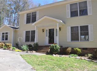 3900 Pine Cove Dr, Gastonia, NC 28056