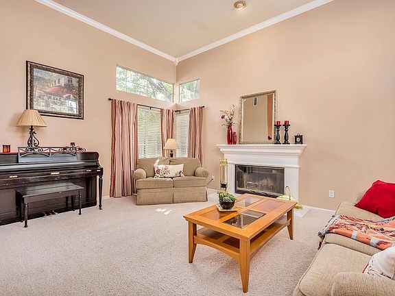 4th image of 200 Orange Blossom Cir