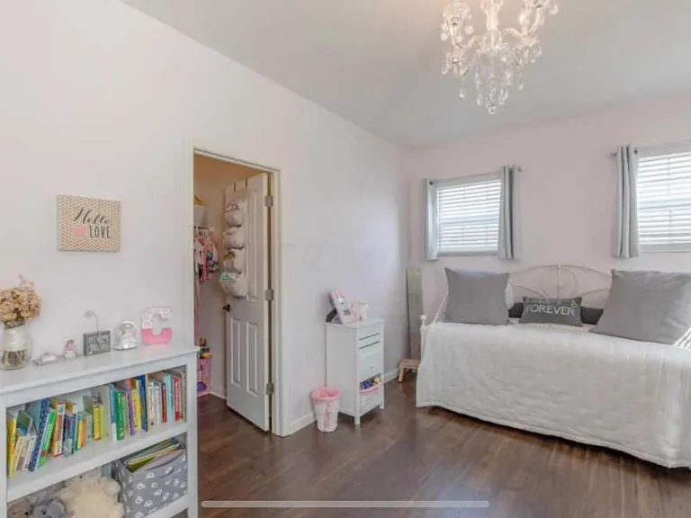 1425 Carylake Cir — Photo 15