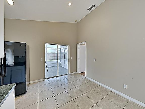2nd image of 6422 Redwood Oaks Dr
