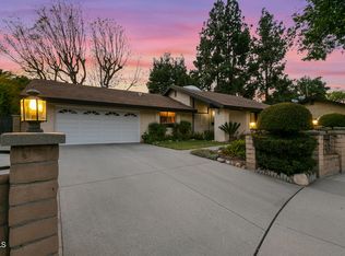 923 Spruce Ln, Pasadena, CA 91103
