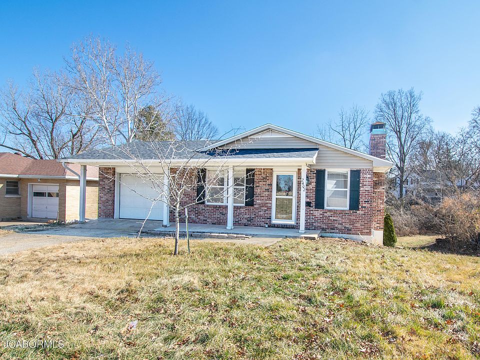 1st image of 2402 Willow Dr