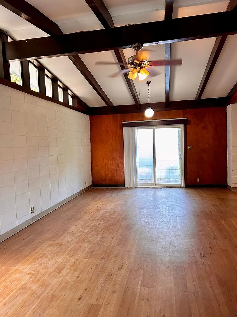 Vaulted Ceiling 4 Bedroom Home near FSU for Fall 2027!! — Photo 3