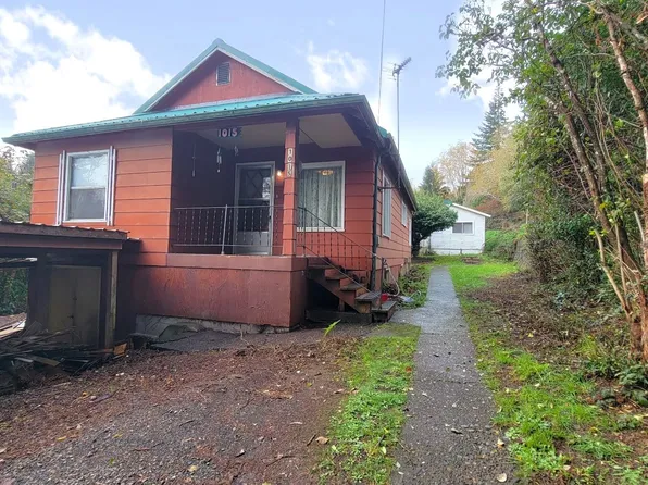 1015 S 10th St, Coos Bay, OR 97420