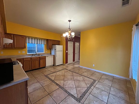 Spacious Kitchen 1